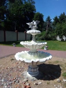 1872