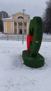 2235