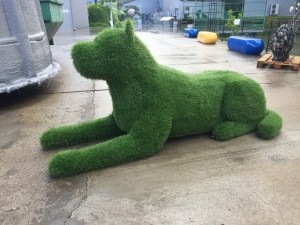 739